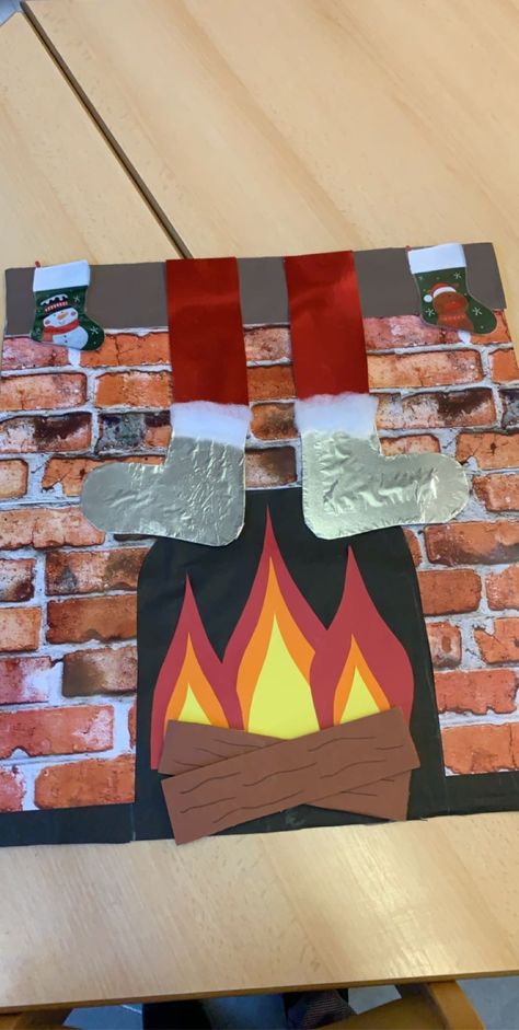 Christmas Roleplay Eyfs, Santas Grotto, Christmas Grotto, Fete Ideas, Fireplace Pictures, Corner House, Christmas Fireplace, Wallpaper Iphone Christmas, 2023 Christmas