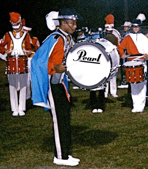 Pharrell in a marching band... Pharrell met Chad Hugo in seventh grade, at a summer camp and they also played in the school marching band... Chad Hugo, High School Marching Band, Little Drummer Boy, Entertainment News Celebrities, School Desk, High School Band, Drummer Boy, School Band, Seventh Grade