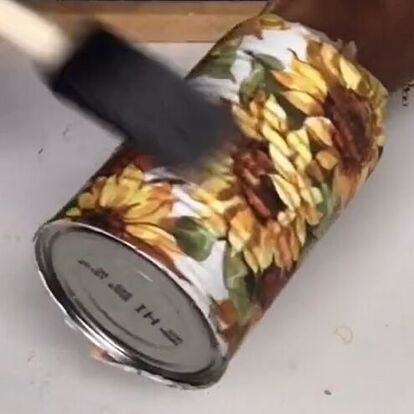 This is a guide to making a DIY tin can candle holder. Learn how to make a pretty sunflower candle holder out of repurposed tin cans, in this step-by-step Hometalk tutorial. Decoupage On Tin Cans, Tin Can Centerpieces, Tin Can Candles, Repurposed Candle Holders, Repurpose Candle Holders, Candle Reuse, Tin Can Candle Holders, Can Candles, Diy Fall Ideas