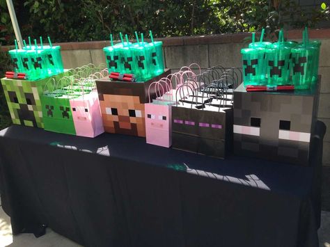 Minecraft Birthday Party Ideas, Minecraft Party Favors, Minecraft Bday, Minecraft Party Decorations, Minecraft Decoration, Ninjago Birthday Party, Minecraft Theme, Ninjago Birthday, Minecraft Birthday Party