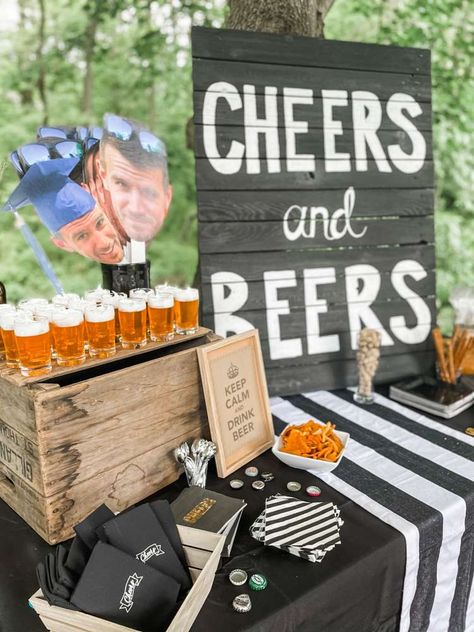 Cheers And Beers To 40 Years, Beer Party Theme, Beer Birthday Party, College Graduation Party, Rodeo Party, Adult Party Themes, 30th Birthday Decorations, Cheer Party, College Graduation Parties