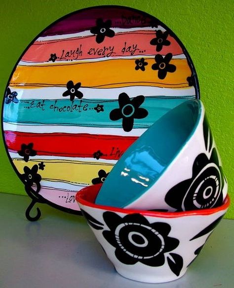 Paint Plates, Painting Plates, Sharpie Mugs, Flowers Clay, Easy French Twist, Paint Pottery, Updo Bun, French Twist Updo, Ceramic Cafe