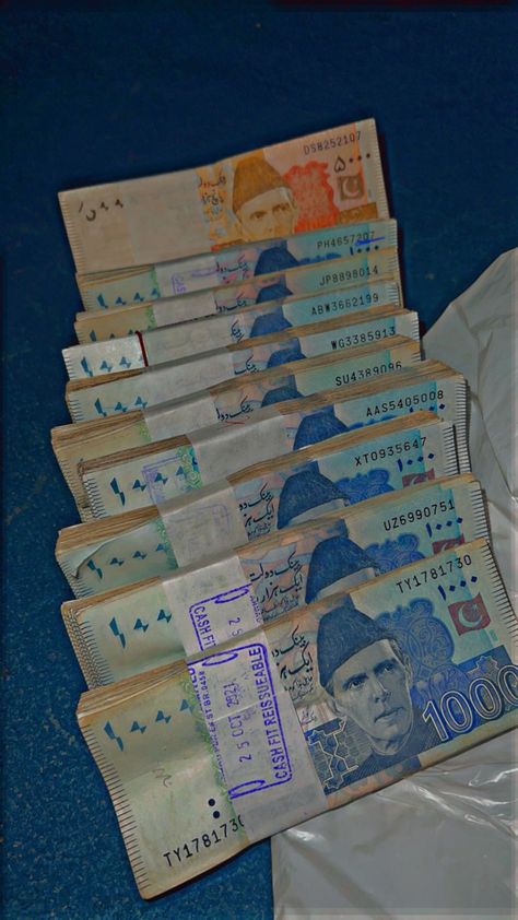 Pakistani Money Pics, Pakistani Cars, Pakistani Money, Mughal Wallpaper, Exam Pics For Dp, Pakistani Rupees, Ibrahim Khan, Money Pics, Pakistani Rupee