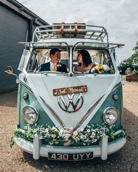 Vw Bus Wedding, Drink Cake, Classic Car Wedding, Photo Booth Business, Mobile Wedding, Combi Volkswagen, Daisy Wedding, Combi Vw, Cute Wedding