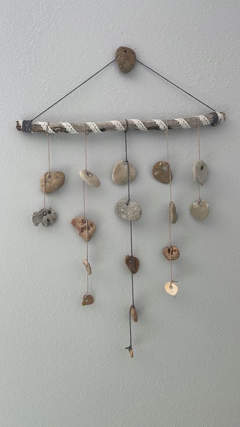 Hag Stones Crafts, Beach Rocks Crafts Diy, Sea Witch Home Decor, Hag Stone Crafts, Beach Rocks Crafts, Stone Mobile, Rock Crafts Diy, Coastal Room Decor, Witch Home Decor