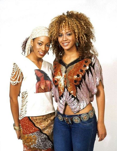 Bey & Solange Beyonce And Solange, Aaliyah Shirt, Beyonce Photoshoot, 4 Beyonce, Beyonce Hair, Queen Bee Beyonce, Beyoncé Giselle Knowles-carter, Beyoncé Giselle Knowles, Solange Knowles