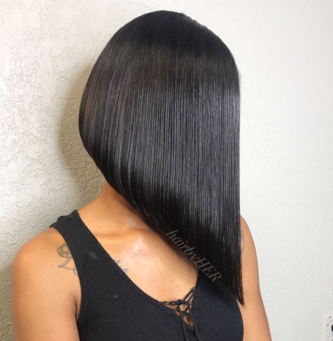 Asymmetrical bob haircut Long Aline Bob, Asymmetrical Bob Haircut, Edgy Bob Haircuts, Short Angled Bobs, Straight Bob Haircut, Classic Bob Haircut, Angled Bobs, Angled Bob Haircuts, Asymmetrical Bob Haircuts