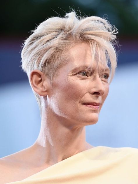 Unique Hair, Punk Hair, Tilda Swinton, Penteado Cabelo Curto, Short Pixie Cut, Short Haircut, Popular Hairstyles, Unique Hairstyles, Pixie Hairstyles