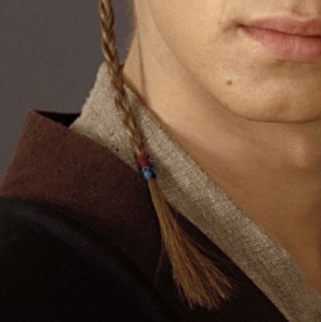 picture of a jedi padawan braid Jedi Braid, Padawan Braid, Jedi Padawan, Star Wars Hair, Wavy Hair Men, Wavy Hair, Mens Hairstyles, Braided Hairstyles, Turquoise Necklace