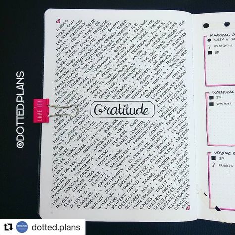 5 Easy Ways to Track Gratitude and Accomplishments | Archer and Olive | Ready to start a gratitude bullet journal? In this blog post, I'm sharing my readers ideas, layouts, and logs for gratitude and mindfulness in their bullet journal pages. #gratitude #selfcare #mindset Gratitude Bullet Journal, Notesbog Design, Journal D'inspiration, Bullet Journal September, Archer And Olive, Bullet Journal Pages, Weekly Log, Gratitude Journal Prompts, Grid Journals