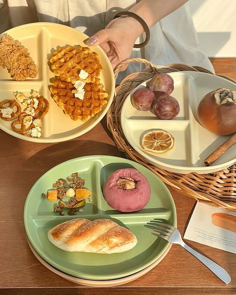 🌈Handcrafted Macaron-Colored Ceramic Divided Plate✨ #ceramicplate #handcrafted #dividedplate #breadfast Ceramic Divided Plate, Portion Plate, Butterfly Wedding Cake, Divided Plates, Clay Plates, Kids Plates, Bento Boxes, Butterfly Wedding, Visual Culture