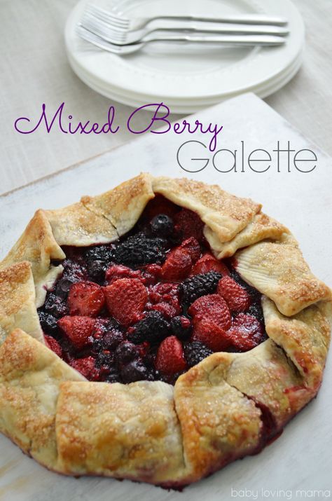 Galette Recipe Desserts, Berry Galette Recipe, Fruit Galette Recipe, Pie Crust Dessert, Berry Galette, Galette Recipe, Berry Dessert, Berry Pie, Summer Berries