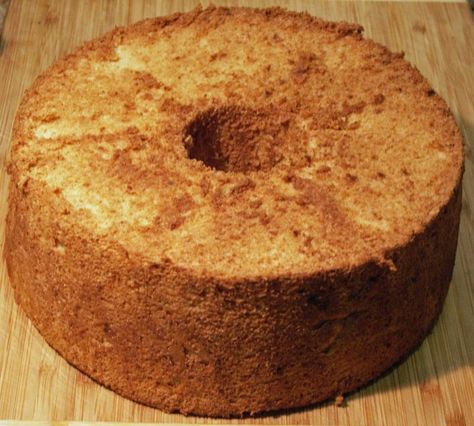 Pumpkin Angel Food Cake Recipe, Pumpkin Angel Food Cake, Angelfood Cake, Fair Recipes, Bake Sale Treats, Cake With Cinnamon, Fall Meals, Thanksgiving 2023, Cinnamon Cream Cheese