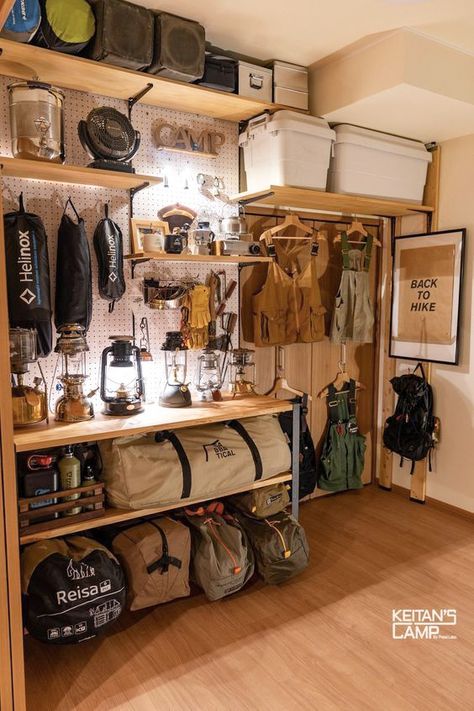 Hunting Gear Storage Room, Gear Shed, Outdoor Gear Storage Ideas, Cabin Shelving, Hiking Organization, Hiking Gear Storage, Outdoor Gear Room, Store Camping Gear, Gear Room Ideas