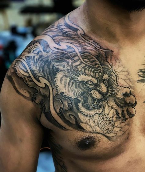 Lion Tattoo Design Shoulder, Tiger Tattoo Chest For Men, Japanese Tiger Chest Tattoo, Shoulder Tiger Tattoo, Tiger Chest Tattoo, Chest Tattoo Japanese, Dragon Tiger Tattoo, Dragon Hand Tattoo, Traditional Chest Tattoo