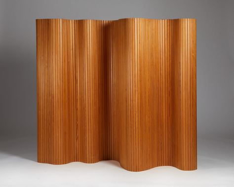 Alvar Aalto Interior, Alvar Aalto Architecture, Modern Coat Rack, Mid Century Modern Scandinavian, Modern Screens, Modern Masters, Bent Wood, Folding Screen, Rack Design