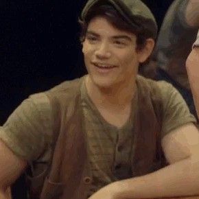 Anthony Zas, Elmer Newsies, Good Gif, Newsies Broadway, Jeremy Jordan, Voice Lesson, Vintage Television, Theatre Life, Gender Envy