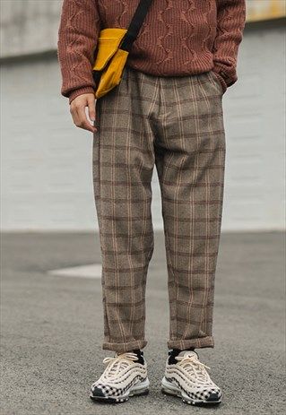 Checked Trousers Outfit Men, Mens Plaid Pants Outfit, Checkered Trousers Outfits, Plaid Pants Men Outfit, Mens Cottagecore, Checked Trousers Outfit, Plaid Trousers Outfit, Plaid Pants Men, Brown Plaid Pants