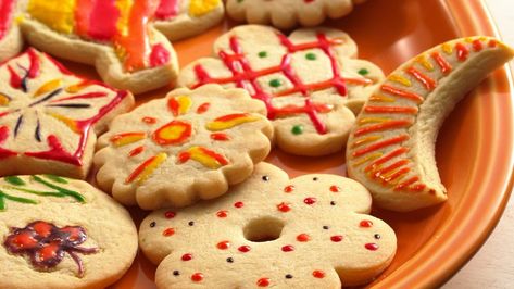 Paintbrush Cookies Recipe - BettyCrocker.com Paintbrush Cookies, Betty Crocker Sugar Cookie Recipe, Painted Sugar Cookies, Fruit Pizza Sugar Cookie Recipe, Colorful Cookies, Dessert Christmas, Dessert Recipes Cookies, Fruit Pizza Sugar Cookie, Fruit Pizza Recipe