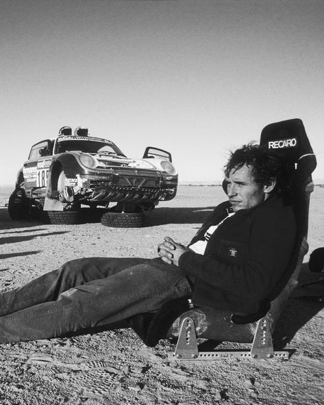 Type 7 on Instagram: “The legendary Jacky Ickx waiting patiently to go racing, on a removed seat from his Porsche 959 at the 1986 Dakar Rally. Absolute mood 💭” Porsche 959 Dakar, Porsche Dakar, Rally Aesthetic, Porsche Rally, Vintage Rally, F1 Motor, Paris Dakar Rally, Porsche 959, Rally Raid