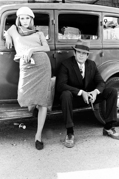 Bonnie and Clyde Bonnie And Clyde Movie, Bonnie And Clyde 1967, Klasik Hollywood, Bonnie Und Clyde, Jean Arthur, Bonnie Parker, Gena Rowlands, Filmy Vintage, Anne Bancroft