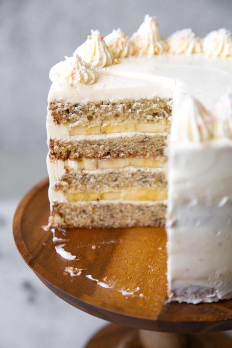 Banana Cream Cake - The Little Epicurean Banana Birthday Cake Recipe, Vanilla Banana Cake, Chocolate Cake With Banana Filling, Banana Cream Cake Recipe, Banana Filling For Cake, Banana Torte, Banana Cake Filling, Banana Pastry Cream, Pastry Cream Cake