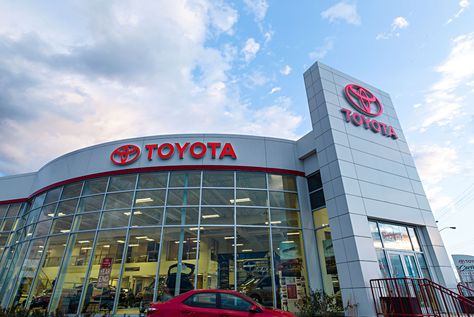 Mendes Toyota | Farrow Dreessen Architects #Design #Ottawa #Cars #Toyota #Architecture Cars Toyota, Toyota Dealership, West Side, Ottawa, Architects, Toyota, Siding, Walking, Cars