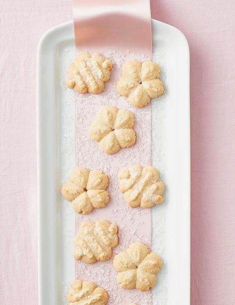 Orange Spice Spritz Cookies Recipe - Life:Beautiful Magazine Spritz Cookie Recipe, Classic Hot Chocolate, No Flour Cookies, Spritz Cookies, Ginger And Cinnamon, Sprinkle Cookies, Cookie Press, Sugar Crystals, Orange Spice