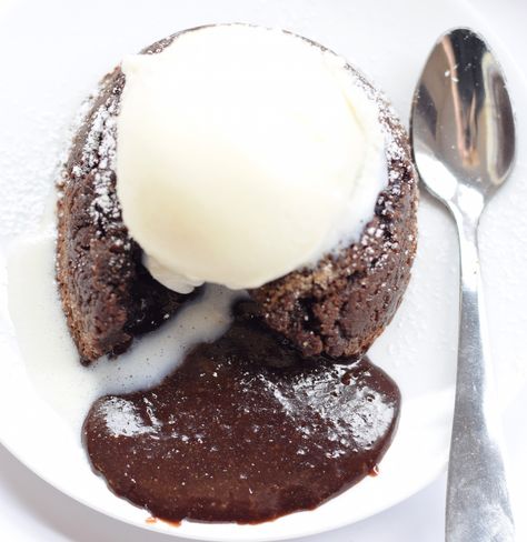 Chocolate Volcano Cake, Chocolate Lava Cakes, Chocolate Bowls, Lava Cake Recipes, Book Cakes, Molten Lava Cakes, Fancy Restaurants, Chocolate Lava, Chocolate Lava Cake