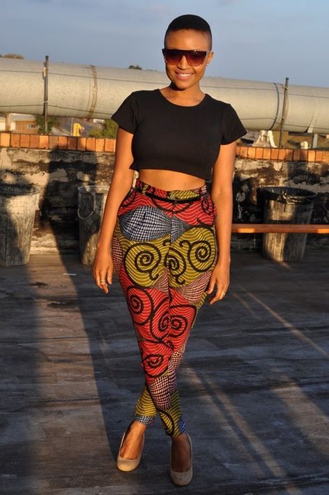 Photo Ankara Trousers, Style Africain, Afrikaanse Mode, African Inspired Fashion, African Print Fashion, African Wear, African Design, African Inspired, African Attire