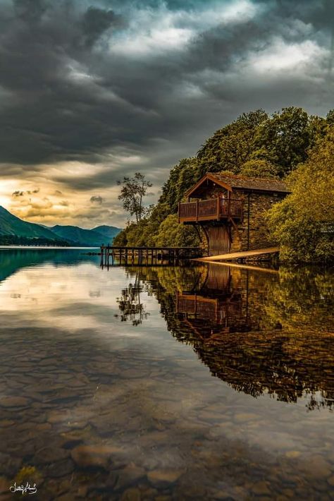 Travel world Lake District House, Lake District Windermere, Lake District England Windermere, The Lake District England, Lakes District England, Ambleside Lake District, Windermere Lake District, Lake District England, Cabin Aesthetic