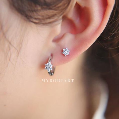 Ear Piercing Studs, Silver Circle Earrings, Wedding Ring Styles, Sapphire Wedding Band, Flower Ear, Topaz Necklace, Gold Earrings Designs, Ear Piercing, Huggie Earrings