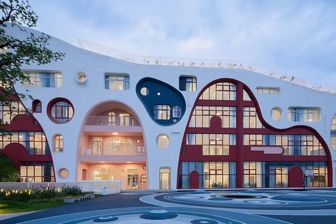 School Building Design Architecture, School Architecture Design Concept, Kindergarten Design Concept, Kindergarten Architecture, Aquarium Architecture, School Designs, Kindergarten Projects, Kindergarten Design, Landscape Construction