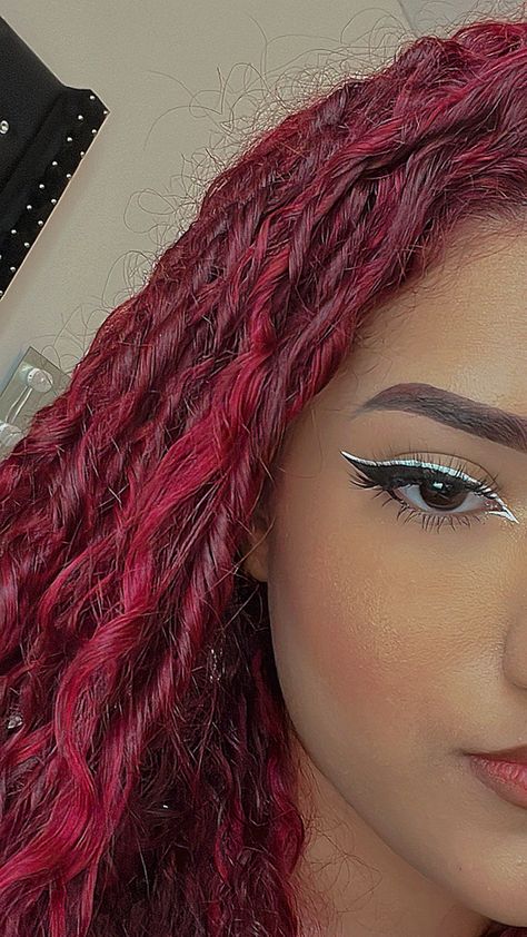 makeup, red hair, eyeliner, white eyeliner Red And Black Eyeliner, Emo Eyeliner, Red Eyeliner, Hair White, White Eyeliner, White Liners, Indian Look, Makeup Idea, Eyeliner Looks