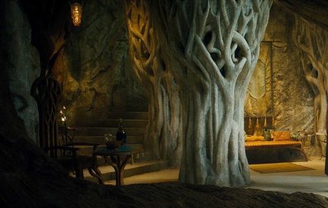 Thranduil lives in these rooms when he is in the palace. When he is off hunting, he usually leaves one of his sons as seneschal. The rooms are guarded night and day by warriors of the Woodland Realm, for this is a land under siege. Another secret passage winds down from these apartments to the cells and vaults below. Mirkwood Elves, Woodland Realm, Lotr Elves, Tolkien Elves, Into The West, Tolkien Art, Between Two Worlds, Wood Elf, The Dark Crystal