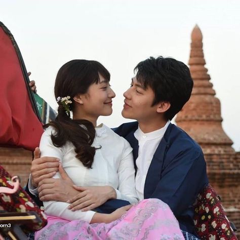 Myanmar Couple Photo, Thai Drama Poster, Myanmar Couple, Mew Nittha, Mark Prin Suparat, Prin Suparat, Instagram Photoshop, Couple Selfie, Artis Thailand