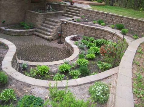 Best Yard Before and Afters Retaining Wall Backyard, Terraced Patio Ideas, Terraced Yard, Terraced Landscape, Steep Backyard, Garden Hill, Terraced Garden, Patio Stairs, Terraced Landscaping