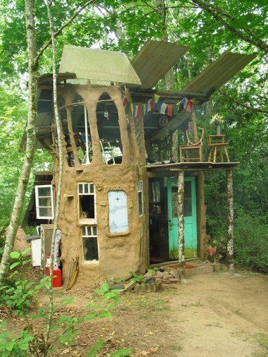 Fort Friday Earthen Homes, Home Types, Tread Lightly, Backyard House, A Small House, Unusual Homes, Cob House, Hobbit House, Earth Homes