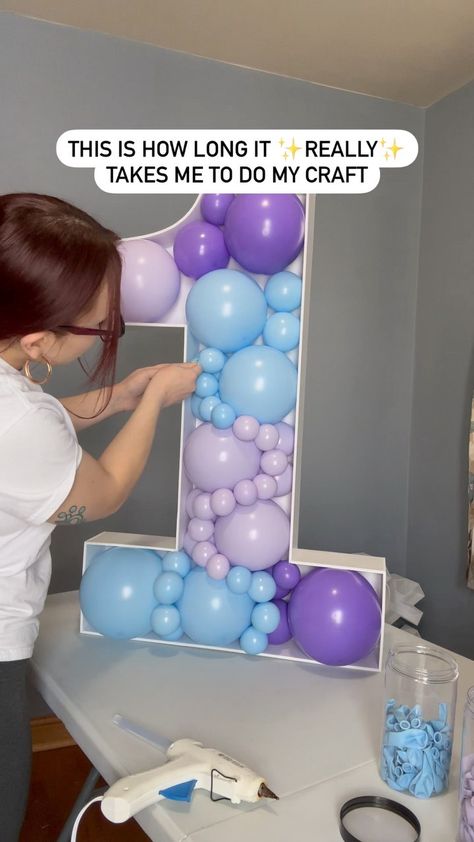 ✨Balloon-filled Mosaics 101: Scoring Foam Strips✨ I make my mosaics completely out of foam boards, including the side strips! After… | Instagram Number 1 Balloon Stand, Number 1 Template, Mosaic Balloon Numbers, Number Balloons Photoshoot, Balloon Mosaic Number, Helium Number Balloons, Mosaic Numbers, Giant Number Balloons, Number 1 Balloon