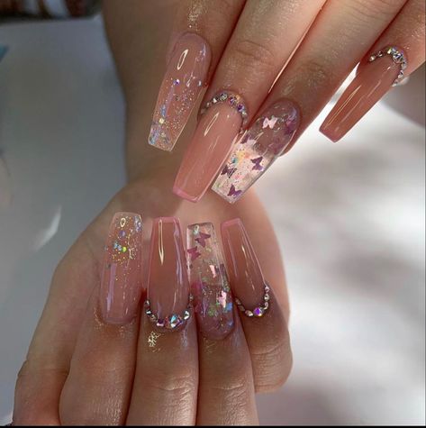 Quince Nails, Quinceanera Nails, Simple Acrylic Nails, Acrylic Nails Coffin Pink, Bling Acrylic Nails, Summer Acrylic Nails, Butterfly Nail, Pink Acrylic Nails, Square Acrylic Nails