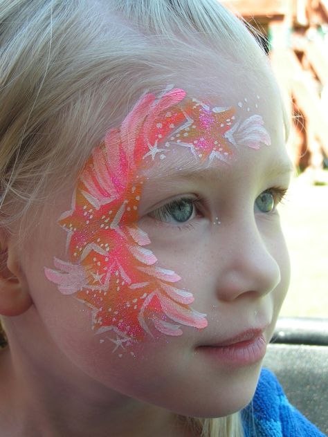 starfish inspired Starfish Face Paint, Sea Creatures Face Painting, Sea Face Paint, Under The Sea Face Painting Easy, Underwater Face Painting, Mermaid Face Paint, Mask Face Paint, Mermaid Pool Parties, Mermaid Birthday Party Decorations