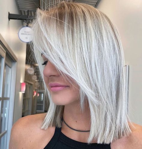 Blonde Lob, Lob Haircut, Haircuts For Fine Hair, Volume Hair, Medium Hair Cuts, Shoulder Length Hair, Medium Length Hair Cuts, Blonde Highlights, Perfect Hair