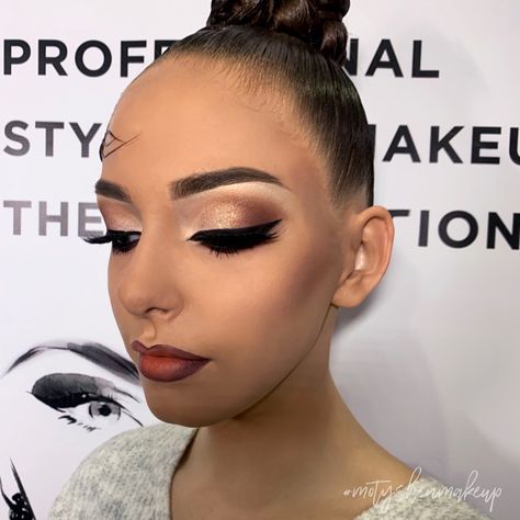 Ballroom dance makeup #motyshenmakeup Dance Competition Makeup Looks, Stage Eye Makeup Dance, Latin Dance Makeup Looks, Latin Dance Makeup Eye, Dancer Makeup Ideas, Latin Ballroom Makeup, Competition Makeup Dancers, Ballroom Dance Makeup Looks, Performance Makeup Dancers