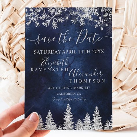 Blue Christmas Wedding, Silver Winter Wedding, Winter Wonderland Wedding Theme, Christmas Save The Date, Wonderland Wedding Theme, Banquet Ideas, Christmas Wedding Invitations, Snowflake Wedding, Navy Christmas