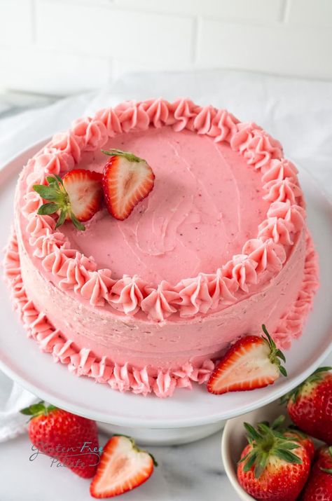 An easy gluten-free strawberry cake with a delectable strawberry cream cheese frosting that is tender, delicious, and better than any gluten-free strawberry cake mix. Dairy Free Strawberry Cake, Gluten Free Strawberry Cake Recipe, Gluten Free Strawberry Cake, Gluten Free Cake Mixes, Strawberry Gluten Free, Strawberry Cake Easy, Strawberry Things, Strawberry Birthday Cake, Strawberry Pudding