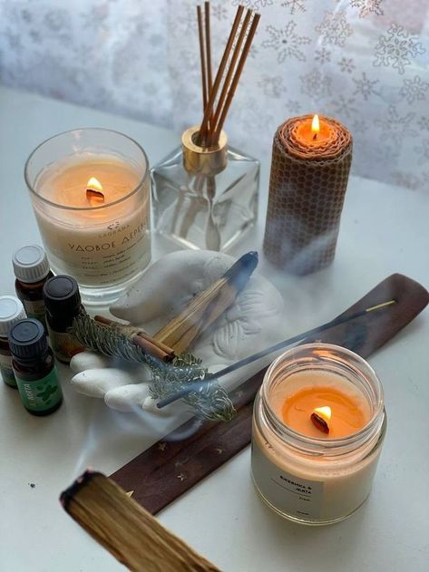 Meditation With Candles, Spiritual Lifestyle, Meditation Corner, Vision Board Manifestation, Healthy Girl, Meditation Space, Witch Aesthetic, Good Energy, Dream Board