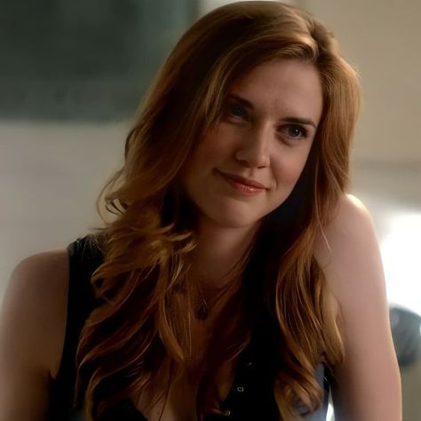 Briar Black is the daughter of Regulus Black and Agni Hendrix. She's … #fanfiction #Fanfiction #amreading #books #wattpad Jenna Vampire Diaries, Jenna Sommers, Sara Canning, Mom Characters, Stefan And Caroline, The Vampire Diaries Characters, Klaus And Caroline, Regulus Black, Vampire Diaries The Originals