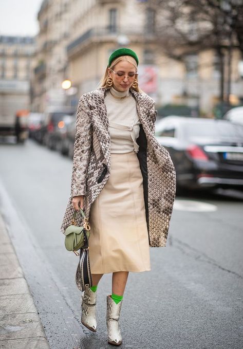 What to Wear (and Not Wear) With Cowboy Boots | Who What Wear UK Boots With Socks, Botas Western, Look Zara, Giovanna Battaglia, Anna Dello Russo, Beige Outfit, Looks Street Style, Estilo Chic, Shades Of Beige