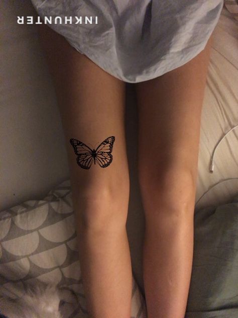 Butterfly Tattoo On Knee, Butterfly Tattoo Knee, Knee Butterfly Tattoo, Butterfly Above Knee Tattoo, Butterfly Knee Tattoo, Butterfly Tattoo Thigh, Tatted Quotes, Tattoo Papillon, Tiny Butterfly Tattoo