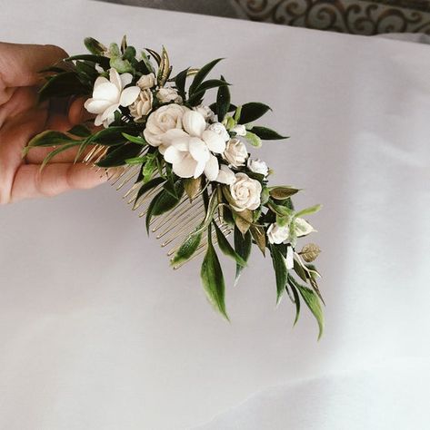 Leaf Hair Piece, Gold Leaf Hair, Fresh Wedding Flowers, Gold Headpiece, Bridal Hair Piece, Bridal Hair Clip, Bridal Hair Flowers, Flower Headpiece, Bridal Hair Vine